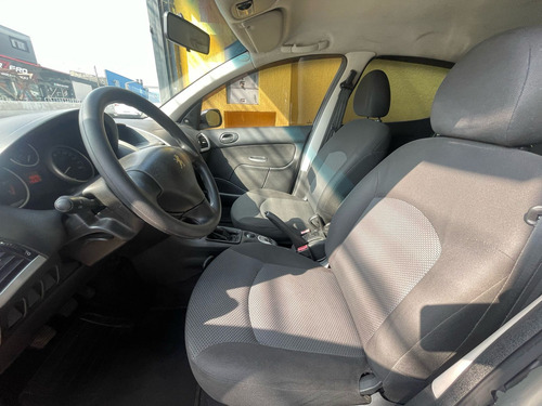Peugeot 207 207 Hatch XR 1.4 8V (flex) 4p