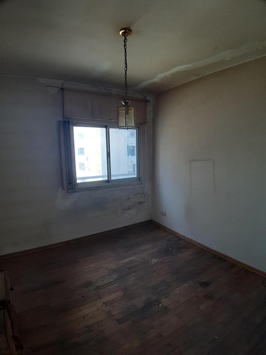 Imagen 10 de 19 de Venta Departamento En Avellaneda 2 Amb En Torre Con Seguridad Y Vigilancia. Oportunidad