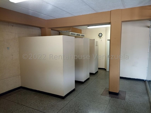 Imagen 2 de 8 de Local Comercial Con La Mejor Ubicación De La Ciudad; 04120656408. Mls 23-6957