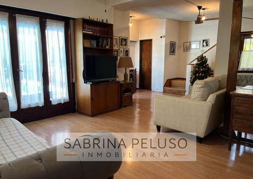 Venta Casa 4 Ambientes - Ituzaingó