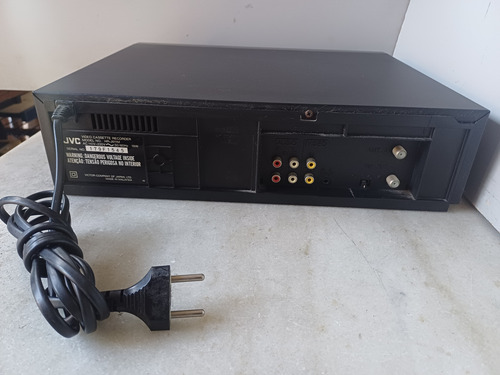 Video Cassete Jvc 4 Cabeça Stéreo Ntsc Pal M (defeito) Preto (Usado)