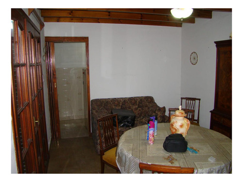 Imagen 3 de 14 de Ph En Venta - 1 Dormitorio, 1 Baño, Terraza - Lobos