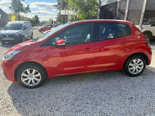 Peugeot 208 1.6 Active