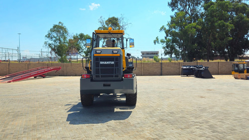 Pala Cargadora Shantui L36 2m3