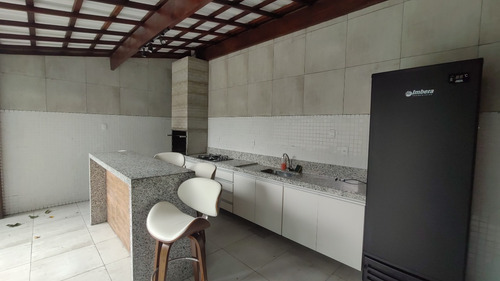 Vendo Excelente Apartamento No Góes Calmon - 3425