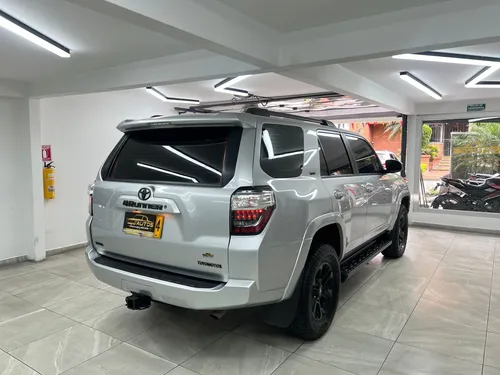 Toyota 4runner Sr5 At 4x4 2022