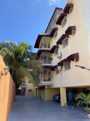Apartamento En Alma Rosa I