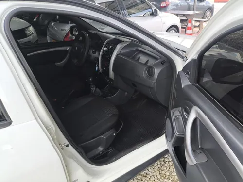 Renault Duster Oroch 2,0L EXPRESSION MT 4*2