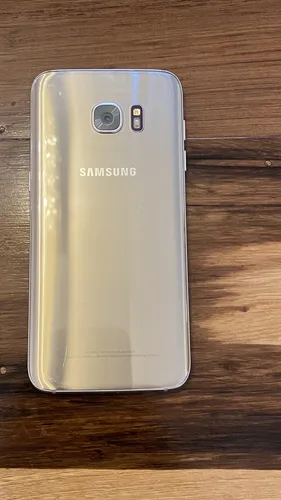 Samsung Galaxy S7 Edge - 32 Gb Dorado Platino 4 Gb Ram (Usado)