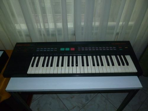 Teclado musical Yamaha PSR Series 8