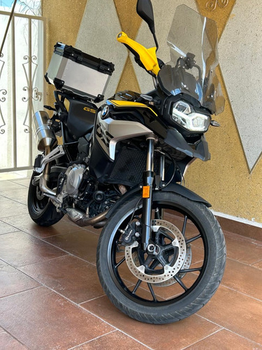 Se Vende Moto Gs 750 Aniversario En Excelentes Condiciones!!