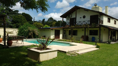 Casa En Venta - 4 Dormitorios 3 Baños - 1.180mts2 - Tortuguitas