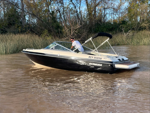 Bermuda Twenty One Mercruiser 4.3 V6 220 Hp