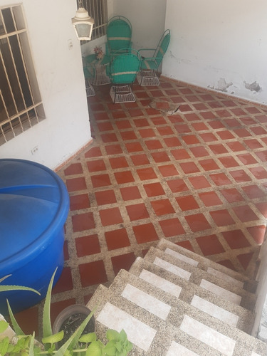 Imagen 3 de 10 de Casa Ubicada En Turmero-macaro