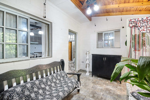 Departamento Ph · En Venta · 5 Ambientes · Luminoso, Con Estilo · En Lomas Del Mirador