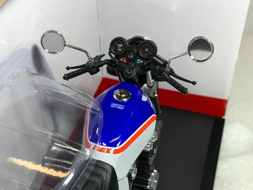 Miniatura Moto Honda Cbx400f Four Ano 1981 Aoshima 1:12 17cm