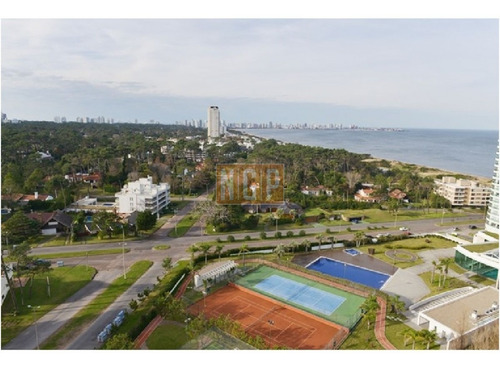 Imagen 6 de 25 de Apartamento En Mansa, 3 Dormitorios