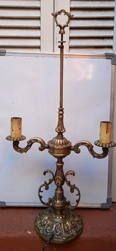 Candelabro De Bronce Macizo Con Dos Brazos De 75 Cm De Alto 