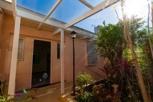 Imagem 3 de 27 de Casa Térrea Ao Lado Dos Colégios Salesiano E Mazzarello.a - Ca2834