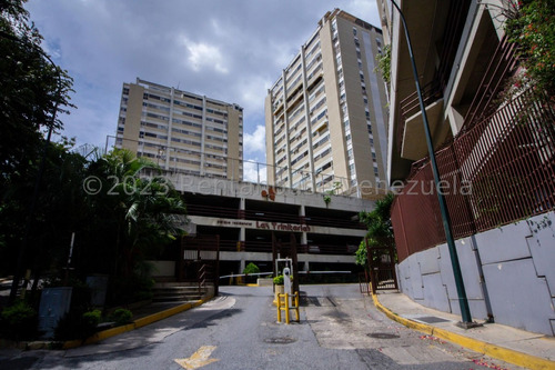 Baruta Apartamento Venta Santa Fe Norte 96 M2 Tres Dormitorios Dos Baños Dos Puestos De Estacionamiento Parque Infantil Salón De Fiesta Vigilancia Privada, Canchas Deportiva Oportunidad De Inversión