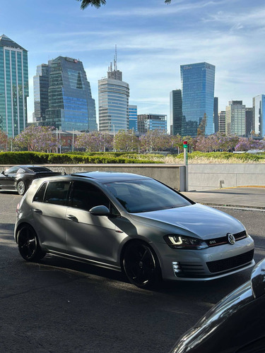 Imagen 3 de 21 de Volkswagen Golf 2016 2.0 Gti Tsi App Connect + Cuero