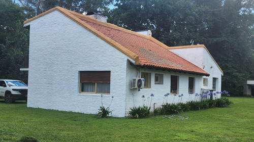Quinta Con Casa De Huespedes En Venta - Parque Arbolado De 6.500 M² - Zelaya