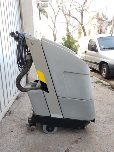 Lavadora De Pisos Comac C45