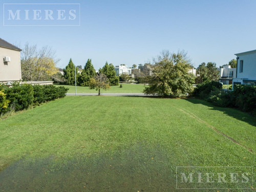 Imagen 1 de 7 de Terreno De 855 Mts En Ayres De Pilar