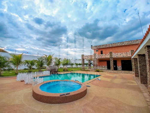 Imagen 11 de 21 de Finca En Safari Ranch, Valencia. Ahitza Castillo. 04149402096
