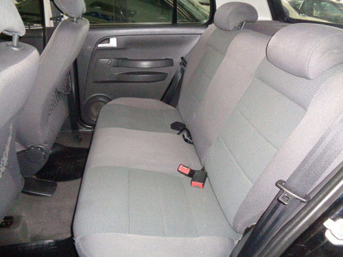 Imagem 13 de 15 de Volkswagen Crossfox 1.6 Total Flex 8v