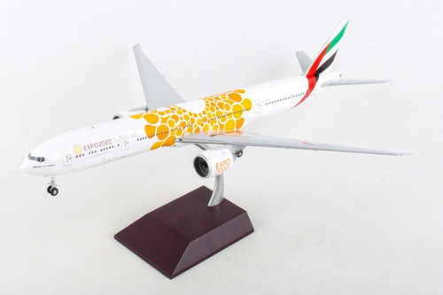 Avión A Escala Emirates Boeing 777-300 Expo 2020 Oranggemini