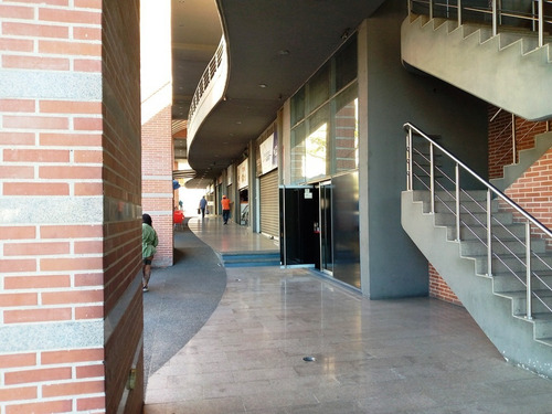 Imagen 8 de 9 de Oficina En Venta Los Dos Caminos C21 Plaza Francia 04125033903 Dv-jcc-004