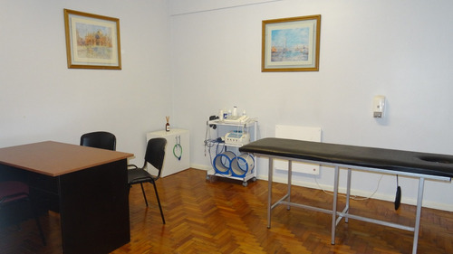 Ph, 2 Consultorios, 2 Gabinetes, Un Gimnasio De Rehabilitaci