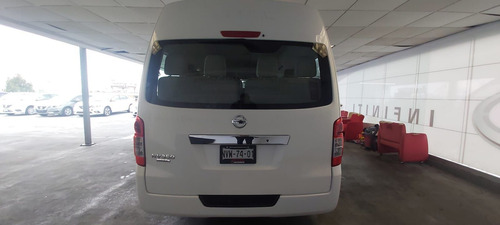 Imagen 4 de 10 de Nissan Urvan 2020 2.5 15 Pas Amplia Aa Mt