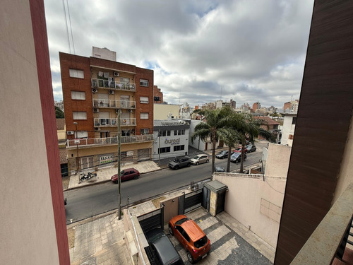 Departamento En Alquiler De 1 Dormitorio En Morón