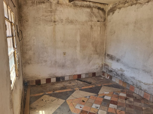 Casa Para Reciclar En Parque Del Plata Sur A Pasos Del Mar 832pp