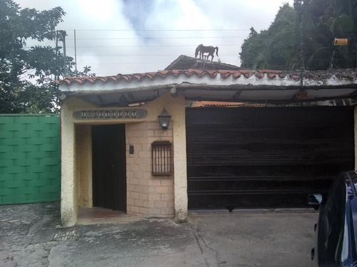 Casa En Venta, El Hatillo #24-19758