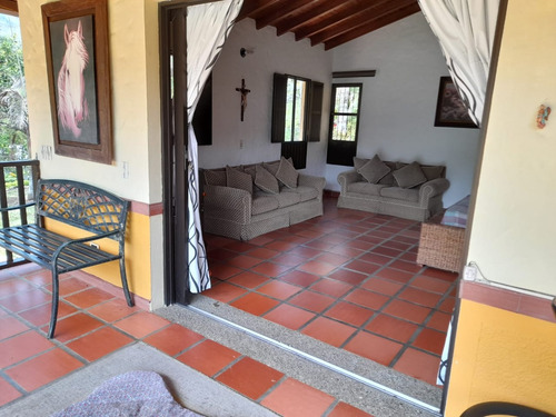 Se Vende Hermosa Y Amplia Finca De Descanso En El Municipio De Ciudad Bolívar. Parcelación El Vergel