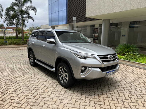 Imagem 3 de 15 de Toyota Hilux Sw4 4.0 Srx 4x4 7 Lugares V6 24v Gasolina 4p 20