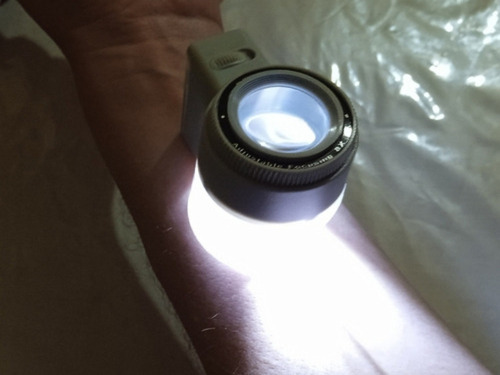 Dermatoscopio 8x Graduable Vidrio Óptico Afocable + Luz Led