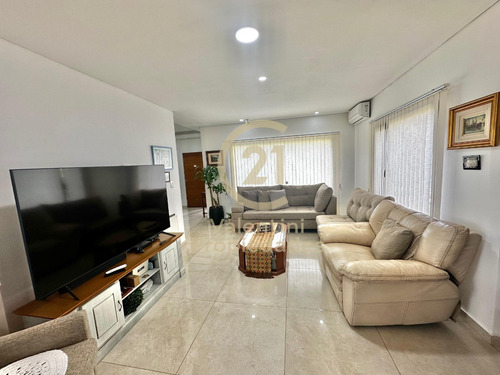 Casa En Venta En Barrio Santa Rita , Corredor Canning