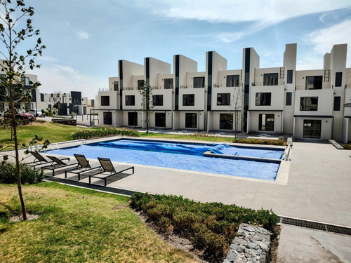 Casa En Venta En Adara, El Mirador, El Marques, Queretaro