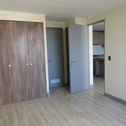 Arriendo Amplio Departamento Las Acacias/la Florida