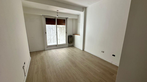 Blanco Encalada 3900, Casa Tipo Duplex, 4 Ambientes C/patio-terraza-parrilla-cochera - V. Urquiza