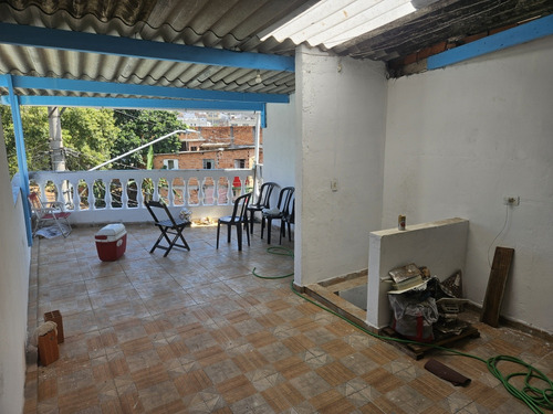 Casa Conjugada Com Entreda Independente