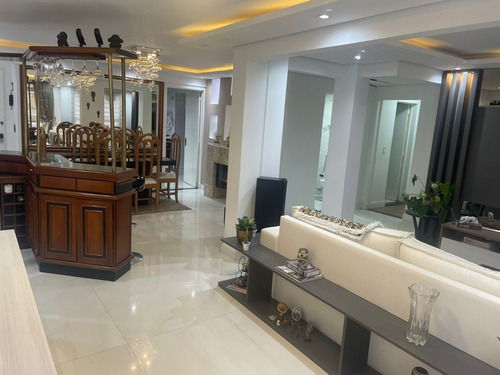 Imagem 2 de 15 de Apartamento No Bigorrilho_champagnat