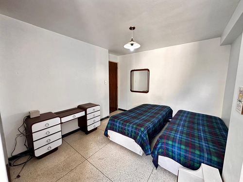 Av. Principal De Las Palmas Apartamento En Alquiler De 115 M2