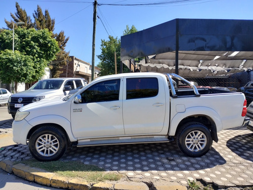 Toyota Hilux 3.0 Cd Srv 171cv 4x2 - B3