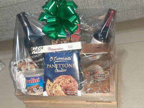 Imagen 2 de 10 de Cestas Navideñas Mimbres Regalos Corporativos Y Cajas Mayor