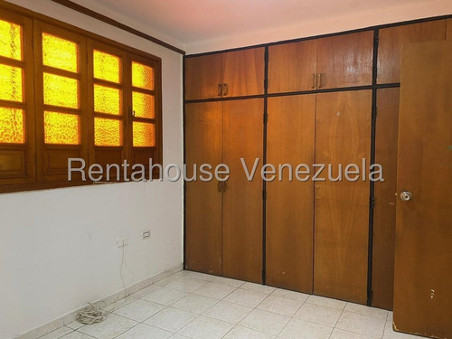 Townhouse En Alquiler En La Granja Naguanagua Valgo Comodo Amplio Cocina Moderna